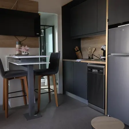 Innova Travelvir - Mobhome Vilma Rosa Feriehus *
